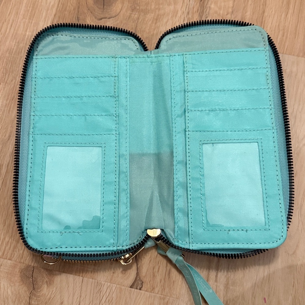 Simply Southern Quilted Turtle Print Wallet - Mint - Picture 5 of 6